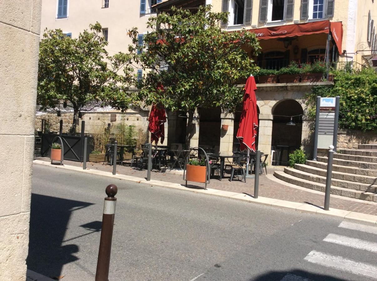 Hauts de St pierre Fayence Extérieur photo
